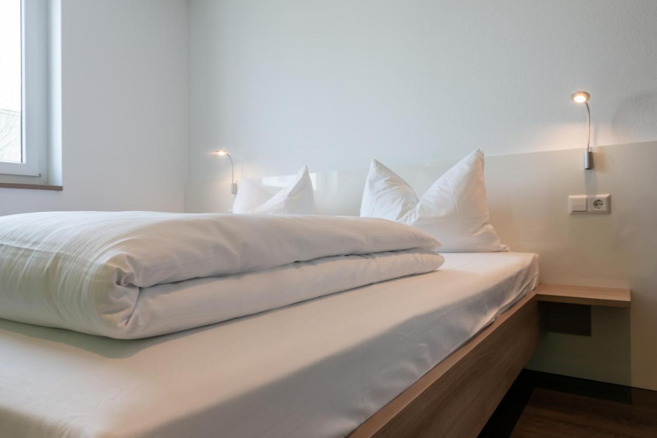 A2 Hotels Denkendorf - Airport & Messe Esterno foto